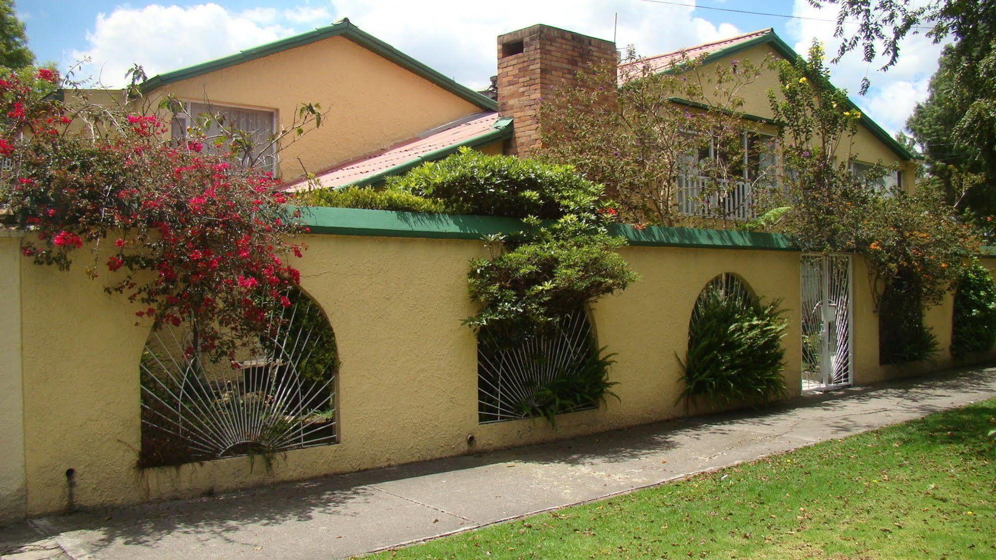 Hostal Bogota Real エクステリア 写真